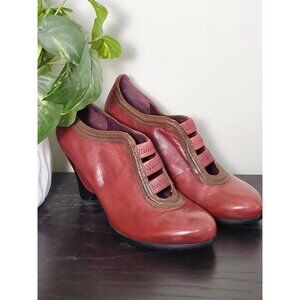 Everybody by BZ Moda red leather heeled booties. Size 37 (US size 6.5)